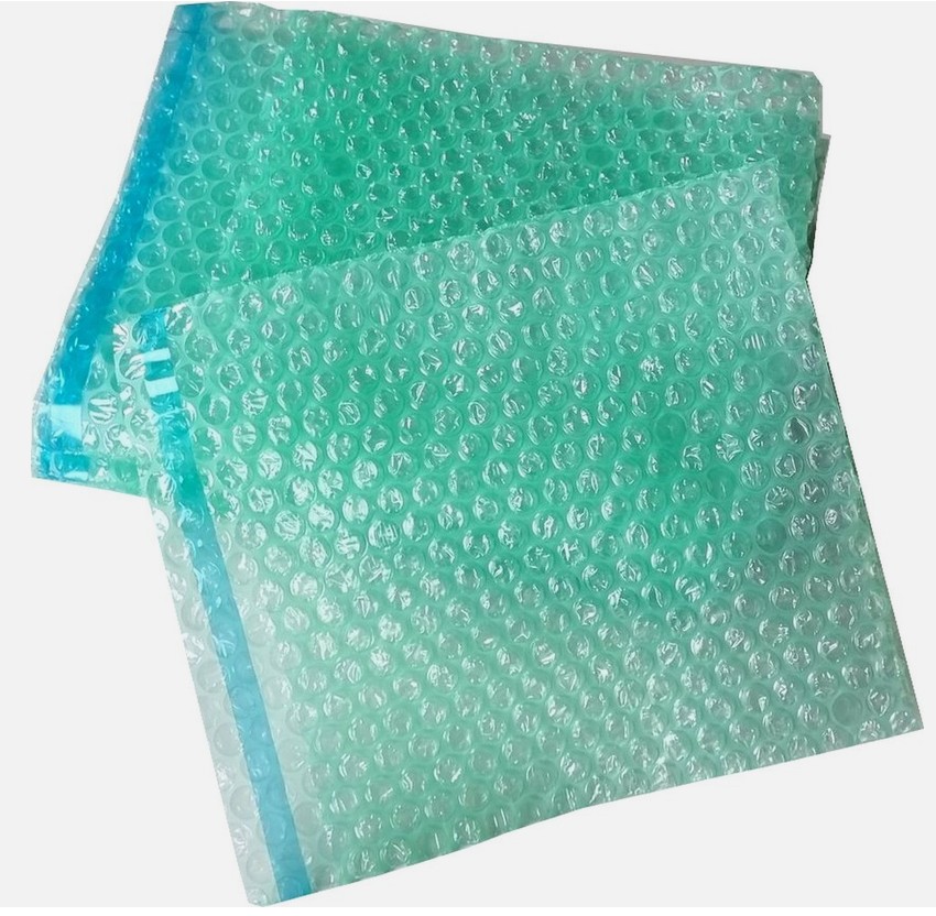 Biodegradable and Recyclable Green Bubble Pouches